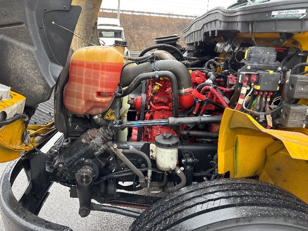 Medium Duty Box Truck-Light and Medium Duty Trucks-International-2021-MV607-Fort Wayne-IN-248,683\n\t\tmiles-$ 33,250 - Image 23