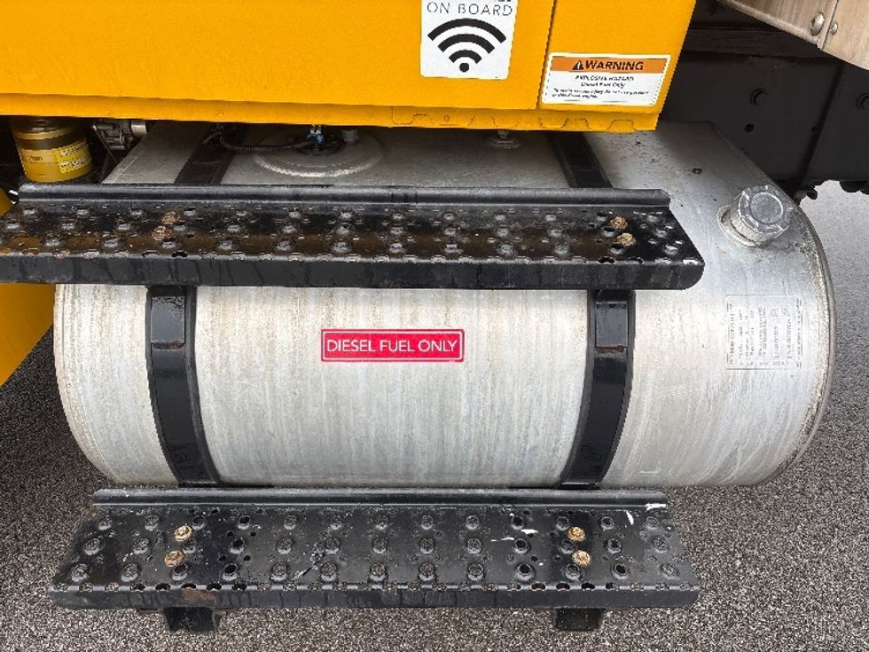 Medium Duty Box Truck-Light and Medium Duty Trucks-International-2021-MV607-Fort Wayne-IN-248,683\n\t\tmiles-$ 33,250 - Image 24