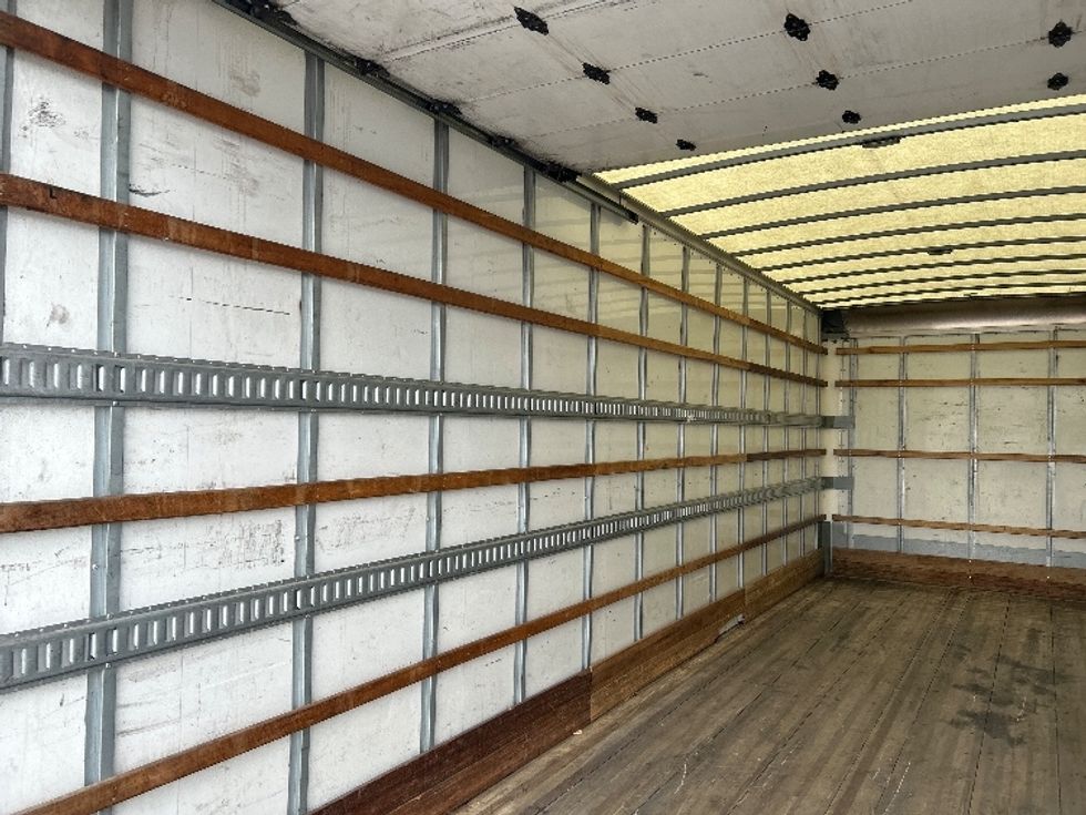 Medium Duty Box Truck-Light and Medium Duty Trucks-International-2021-MV607-Fort Worth-TX-139,351\n\t\tmiles-$ 61,250 - Image 11