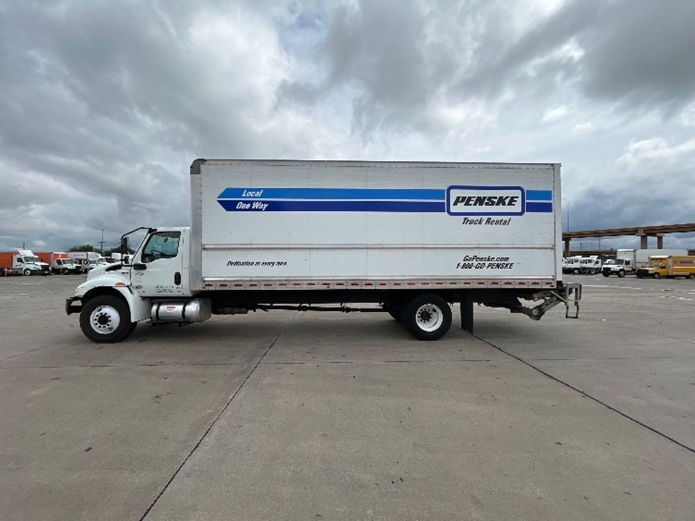 Medium Duty Box Truck-Light and Medium Duty Trucks-International-2021-MV607-Fort Worth-TX-139,351\n\t\tmiles-$ 61,250 - Image 4