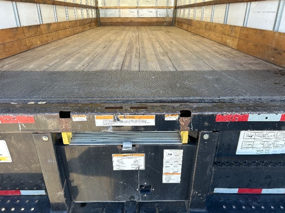 Medium Duty Box Truck-Light and Medium Duty Trucks-International-2021-MV607-Fort Worth-TX-146,222\n\t\tmiles-$ 43,750 - Image 10