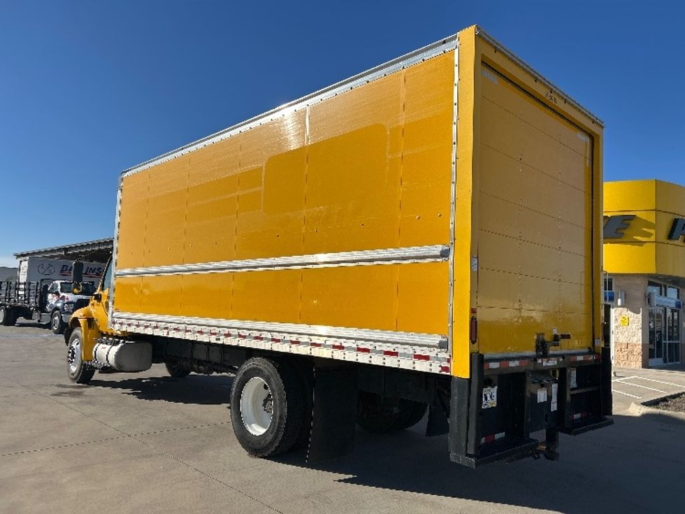 Medium Duty Box Truck-Light and Medium Duty Trucks-International-2021-MV607-Fort Worth-TX-146,222\n\t\tmiles-$ 43,750 - Image 6