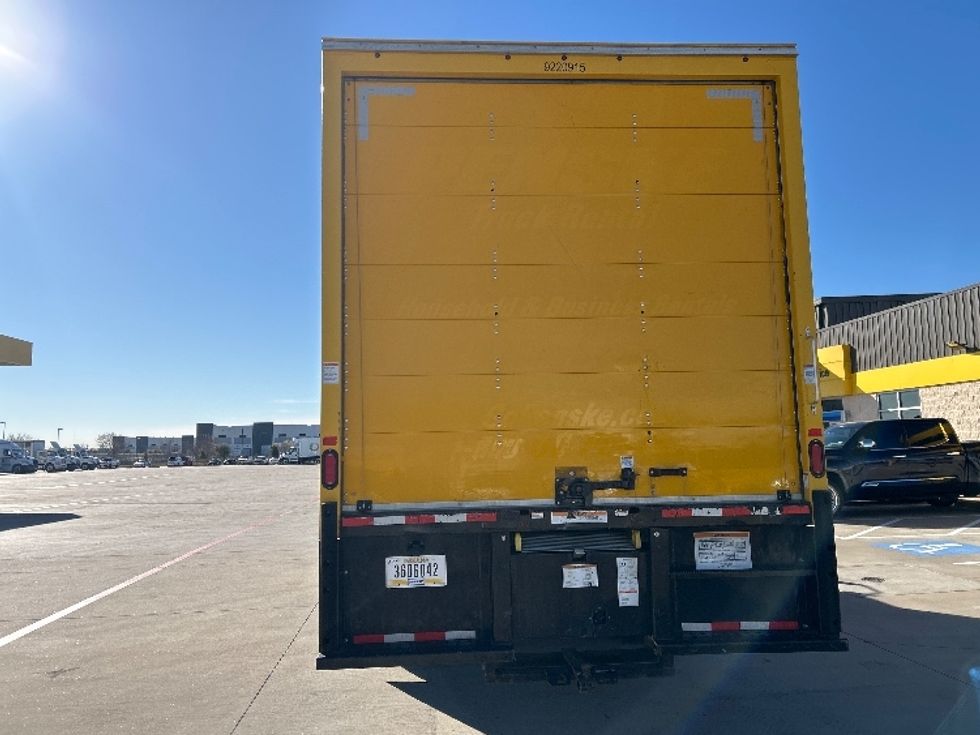 Medium Duty Box Truck-Light and Medium Duty Trucks-International-2021-MV607-Fort Worth-TX-146,222\n\t\tmiles-$ 43,750 - Image 7