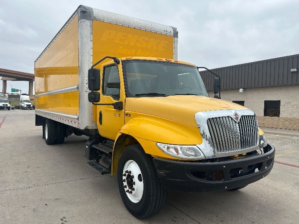 Medium Duty Box Truck-Light and Medium Duty Trucks-International-2021-MV607-Fort Worth-TX-173,234\n\t\tmiles-$ 46,500 - Image 1