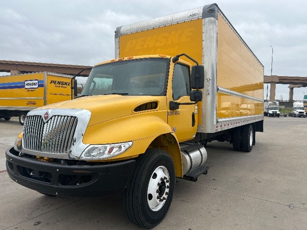 Medium Duty Box Truck-Light and Medium Duty Trucks-International-2021-MV607-Fort Worth-TX-173,234\n\t\tmiles-$ 46,500 - Image 3