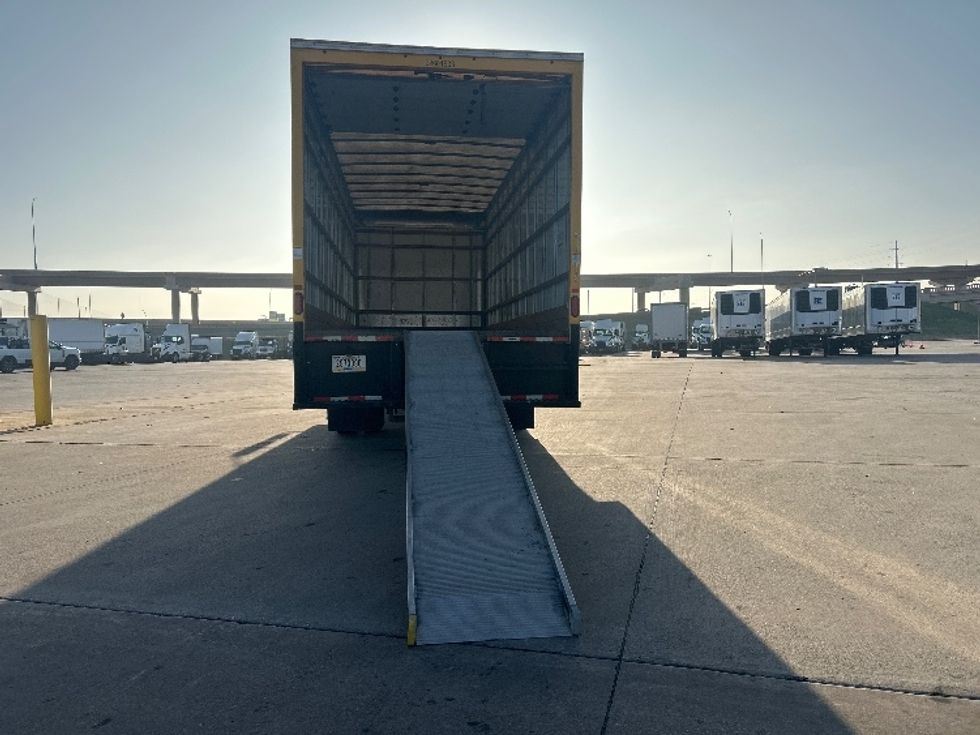 Medium Duty Box Truck-Light and Medium Duty Trucks-International-2021-MV607-Fort Worth-TX-173,234\n\t\tmiles-$ 46,500 - Image 9