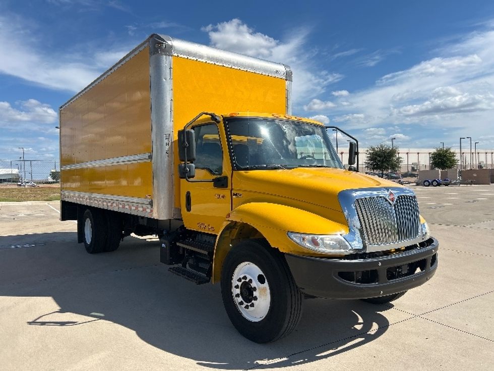 Medium Duty Box Truck-Light and Medium Duty Trucks-International-2021-MV607-Fort Worth-TX-178,295\n\t\tmiles-$ 35,500 - Image 1