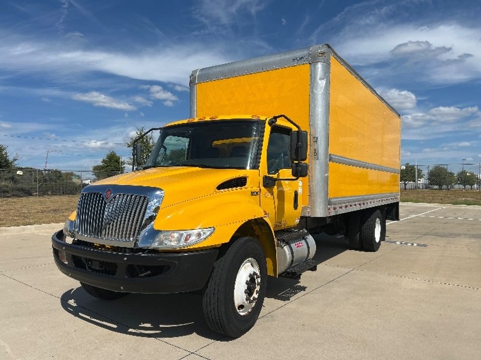 Medium Duty Box Truck-Light and Medium Duty Trucks-International-2021-MV607-Fort Worth-TX-178,295\n\t\tmiles-$ 35,500 - Image 3