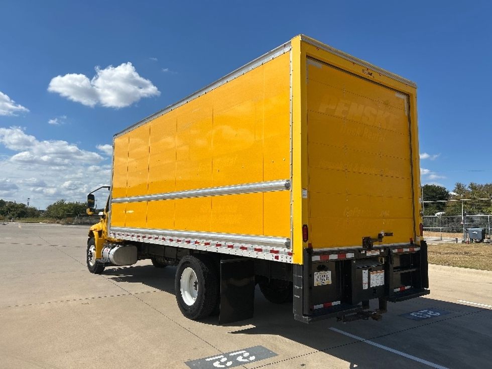 Medium Duty Box Truck-Light and Medium Duty Trucks-International-2021-MV607-Fort Worth-TX-178,295\n\t\tmiles-$ 35,500 - Image 6