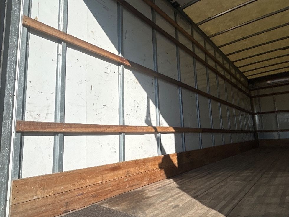 Medium Duty Box Truck-Light and Medium Duty Trucks-International-2021-MV607-Fort Worth-TX-203,425\n\t\tmiles-$ 44,750 - Image 11