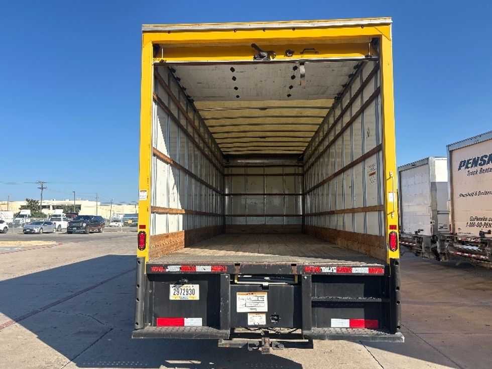 Medium Duty Box Truck-Light and Medium Duty Trucks-International-2021-MV607-Fort Worth-TX-203,425\n\t\tmiles-$ 44,750 - Image 8
