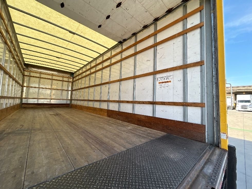 Medium Duty Box Truck-Light and Medium Duty Trucks-International-2021-MV607-Fort Worth-TX-209,893\n\t\tmiles-$ 39,500 - Image 12