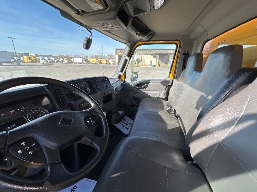 Medium Duty Box Truck-Light and Medium Duty Trucks-International-2021-MV607-Fort Worth-TX-209,893\n\t\tmiles-$ 39,500 - Image 19