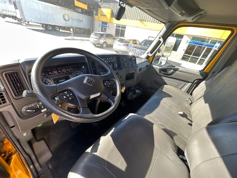 Medium Duty Box Truck-Light and Medium Duty Trucks-International-2021-MV607-Fort Worth-TX-214,811\n\t\tmiles-$ 40,250 - Image 17