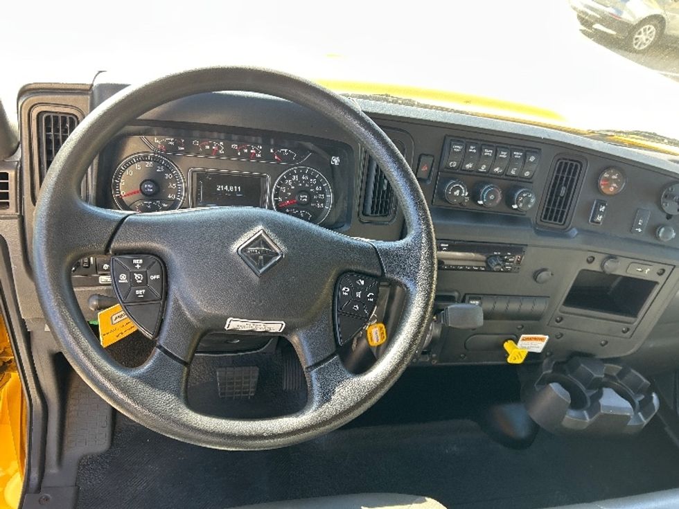 Medium Duty Box Truck-Light and Medium Duty Trucks-International-2021-MV607-Fort Worth-TX-214,811\n\t\tmiles-$ 40,250 - Image 18