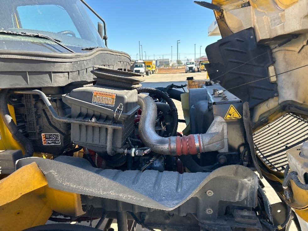 Medium Duty Box Truck-Light and Medium Duty Trucks-International-2021-MV607-Fort Worth-TX-214,811\n\t\tmiles-$ 40,250 - Image 23