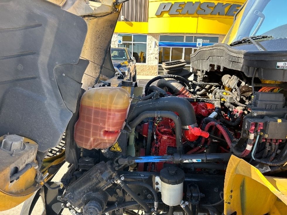 Medium Duty Box Truck-Light and Medium Duty Trucks-International-2021-MV607-Fort Worth-TX-214,811\n\t\tmiles-$ 40,250 - Image 24