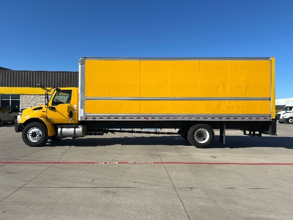 Medium Duty Box Truck-Light and Medium Duty Trucks-International-2021-MV607-Fort Worth-TX-214,811\n\t\tmiles-$ 40,250 - Image 4
