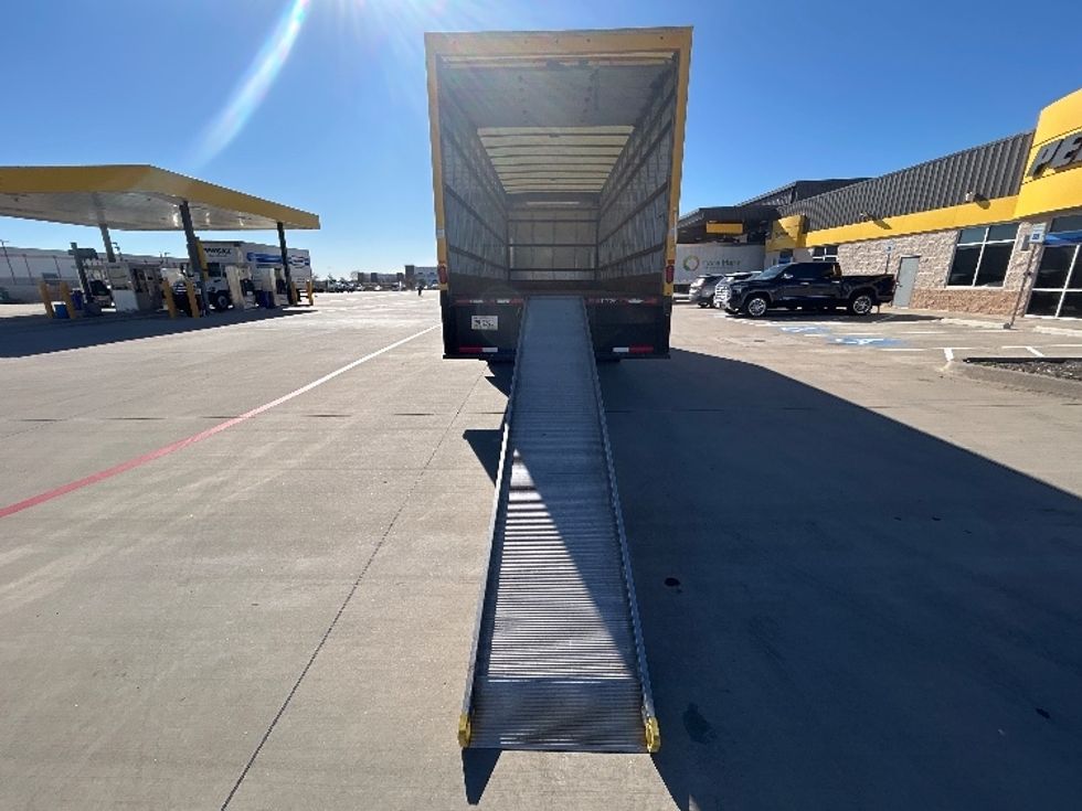 Medium Duty Box Truck-Light and Medium Duty Trucks-International-2021-MV607-Fort Worth-TX-214,811\n\t\tmiles-$ 40,250 - Image 9