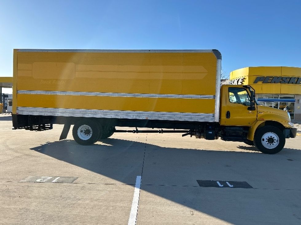 Medium Duty Box Truck-Light and Medium Duty Trucks-International-2021-MV607-Fort Worth-TX-224,052\n\t\tmiles-$ 37,250 - Image 15