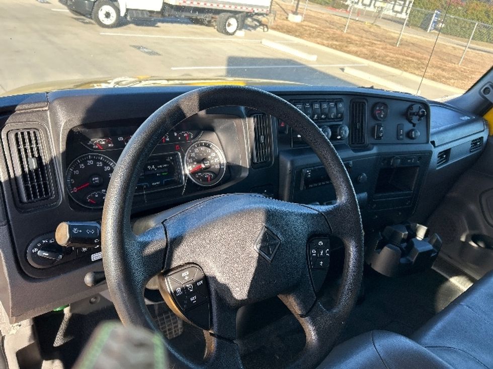 Medium Duty Box Truck-Light and Medium Duty Trucks-International-2021-MV607-Fort Worth-TX-224,052\n\t\tmiles-$ 37,250 - Image 17