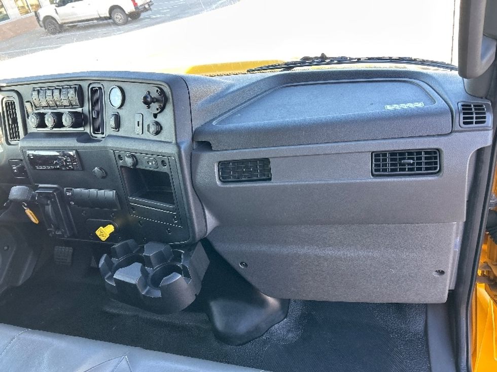 Medium Duty Box Truck-Light and Medium Duty Trucks-International-2021-MV607-Fort Worth-TX-224,052\n\t\tmiles-$ 37,250 - Image 21