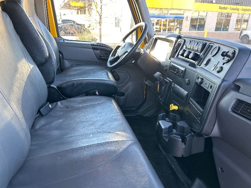 Medium Duty Box Truck-Light and Medium Duty Trucks-International-2021-MV607-Fort Worth-TX-224,052\n\t\tmiles-$ 37,250 - Image 22