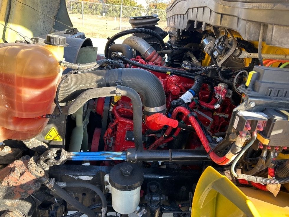 Medium Duty Box Truck-Light and Medium Duty Trucks-International-2021-MV607-Fort Worth-TX-224,052\n\t\tmiles-$ 37,250 - Image 24