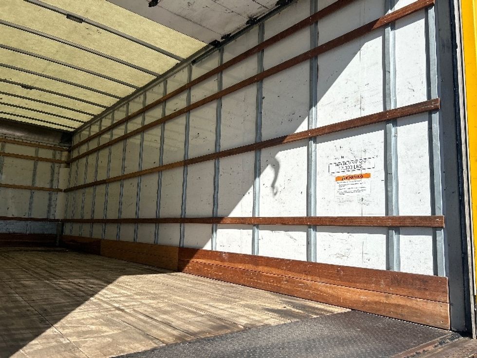Medium Duty Box Truck-Light and Medium Duty Trucks-International-2021-MV607-Fort Worth-TX-226,334\n\t\tmiles-$ 38,500 - Image 12
