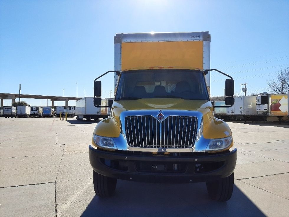 Medium Duty Box Truck-Light and Medium Duty Trucks-International-2021-MV607-Fort Worth-TX-231,004\n\t\tmiles-$ 37,750 - Image 2