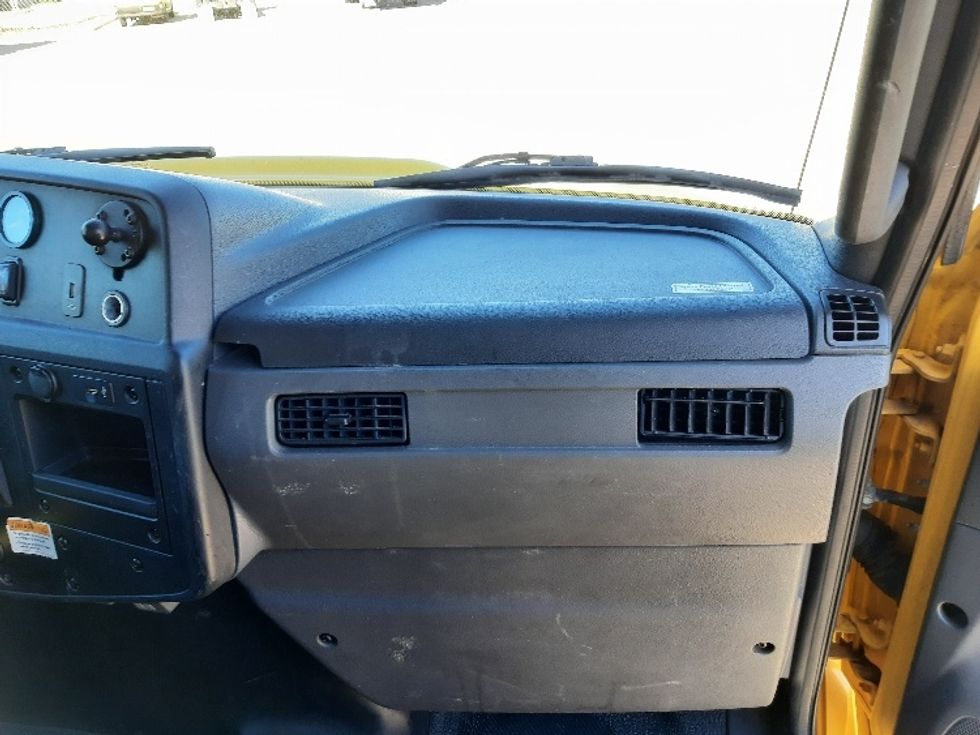 Medium Duty Box Truck-Light and Medium Duty Trucks-International-2021-MV607-Fort Worth-TX-231,004\n\t\tmiles-$ 37,750 - Image 20