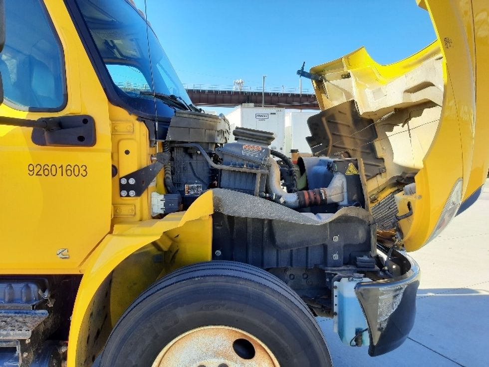 Medium Duty Box Truck-Light and Medium Duty Trucks-International-2021-MV607-Fort Worth-TX-231,004\n\t\tmiles-$ 37,750 - Image 22