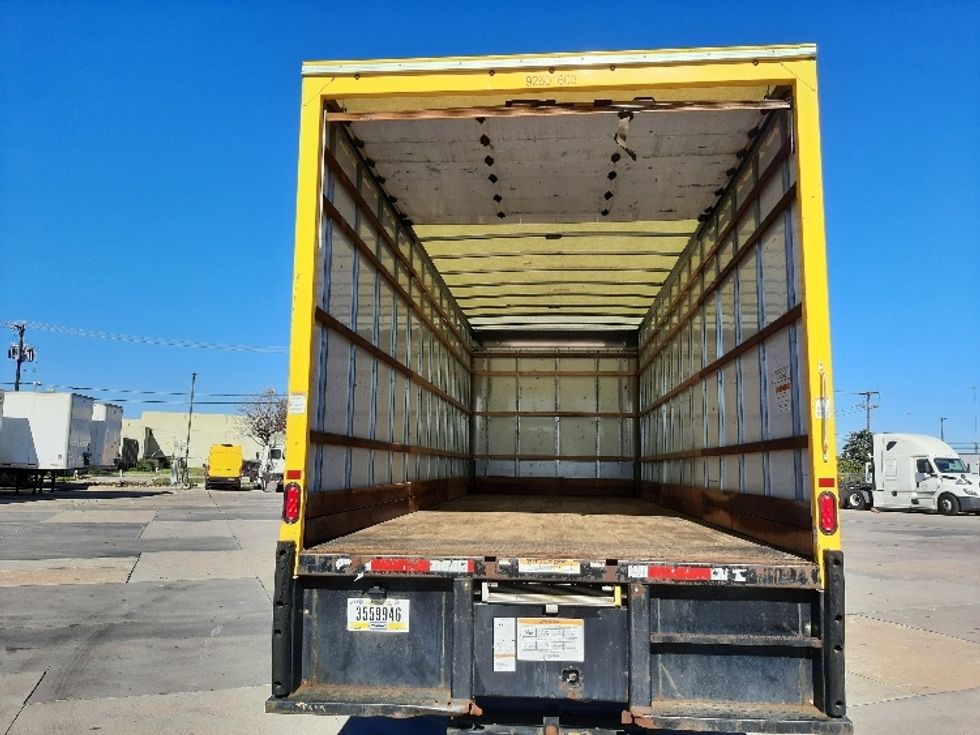 Medium Duty Box Truck-Light and Medium Duty Trucks-International-2021-MV607-Fort Worth-TX-231,004\n\t\tmiles-$ 37,750 - Image 8
