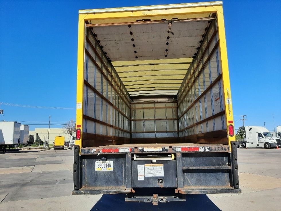 Medium Duty Box Truck-Light and Medium Duty Trucks-International-2021-MV607-Fort Worth-TX-231,004\n\t\tmiles-$ 37,750 - Image 9
