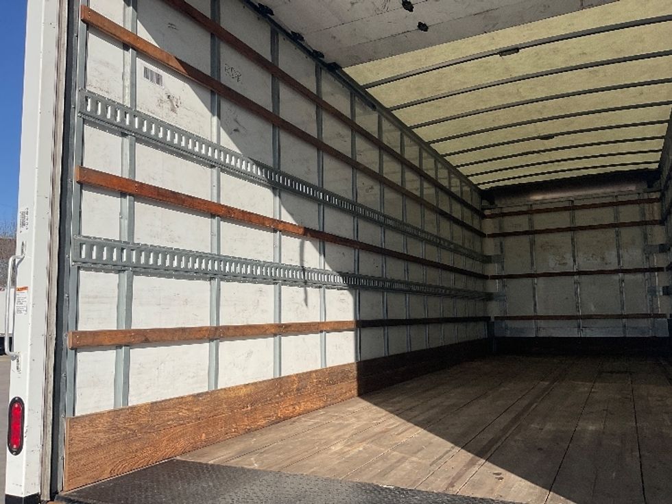 Medium Duty Box Truck-Light and Medium Duty Trucks-International-2021-MV607-Fort Worth-TX-251,018\n\t\tmiles-$ 45,500 - Image 11