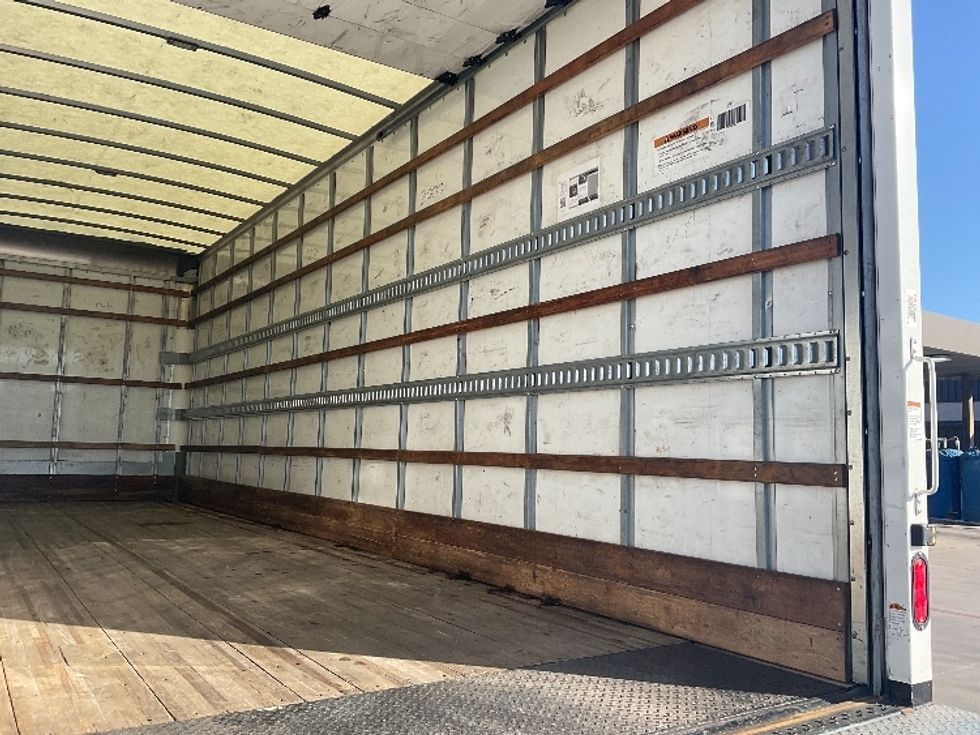 Medium Duty Box Truck-Light and Medium Duty Trucks-International-2021-MV607-Fort Worth-TX-251,018\n\t\tmiles-$ 45,500 - Image 12