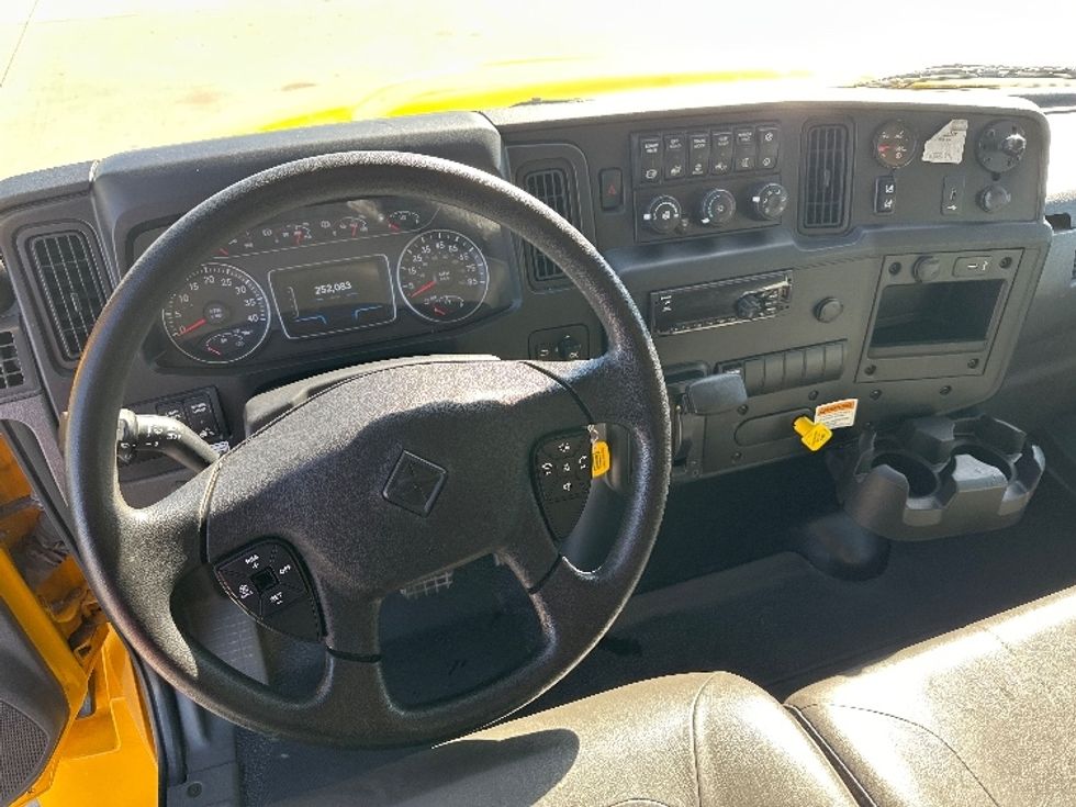 Medium Duty Box Truck-Light and Medium Duty Trucks-International-2021-MV607-Fort Worth-TX-252,084\n\t\tmiles-$ 31,750 - Image 18