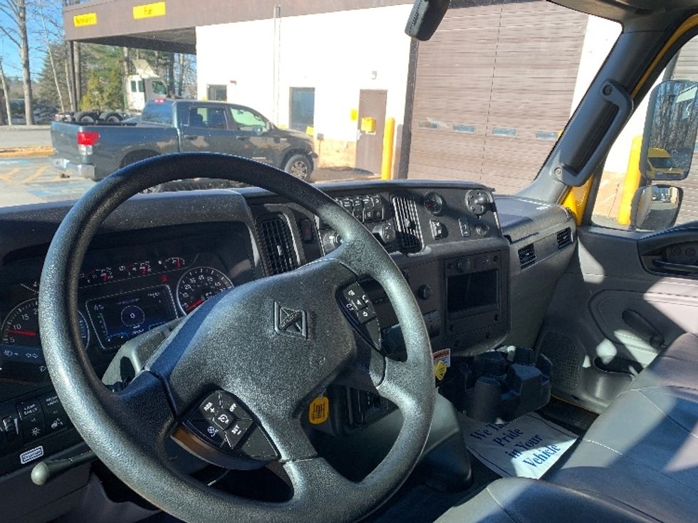 Medium Duty Box Truck-Light and Medium Duty Trucks-International-2021-MV607-Franklin-MA-209,302\n\t\tmiles-$ 35,250 - Image 17