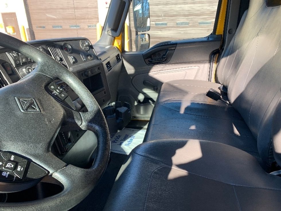 Medium Duty Box Truck-Light and Medium Duty Trucks-International-2021-MV607-Franklin-MA-209,302\n\t\tmiles-$ 35,250 - Image 19