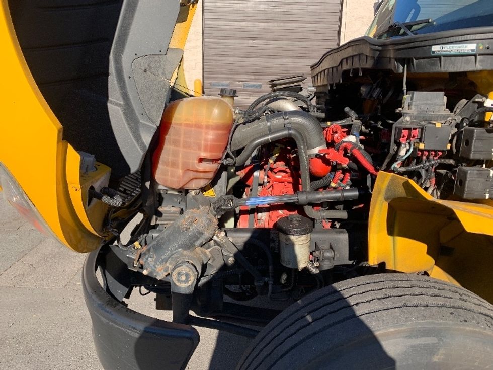 Medium Duty Box Truck-Light and Medium Duty Trucks-International-2021-MV607-Franklin-MA-209,302\n\t\tmiles-$ 35,250 - Image 24