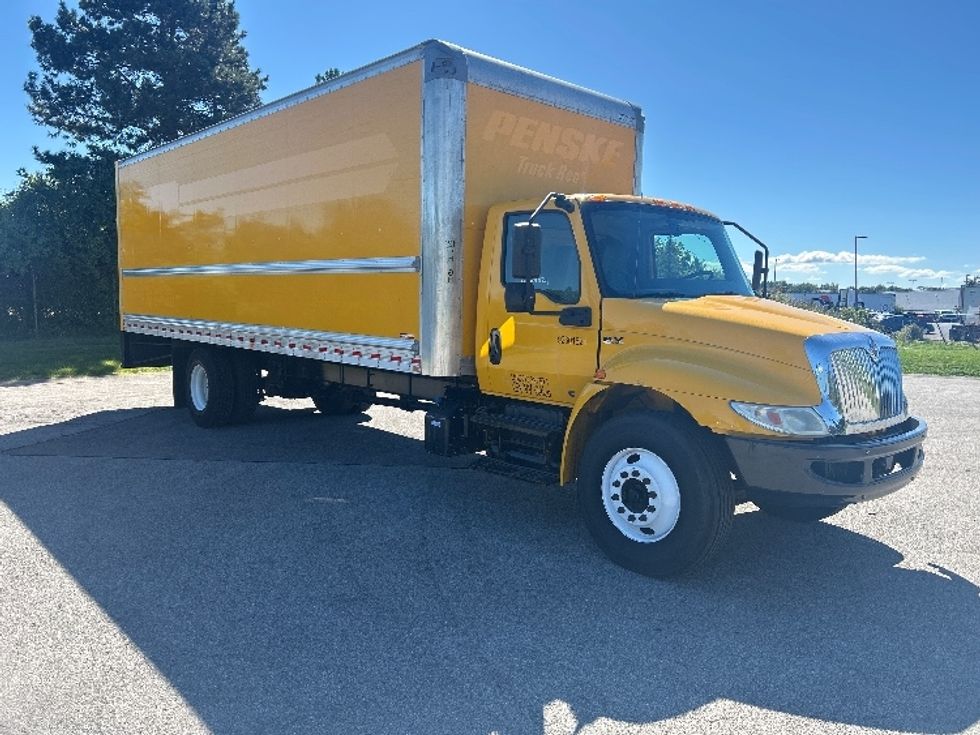 Medium Duty Box Truck-Light and Medium Duty Trucks-International-2021-MV607-Fredonia-NY-185,938\n\t\tmiles-$ 45,250 - Image 1