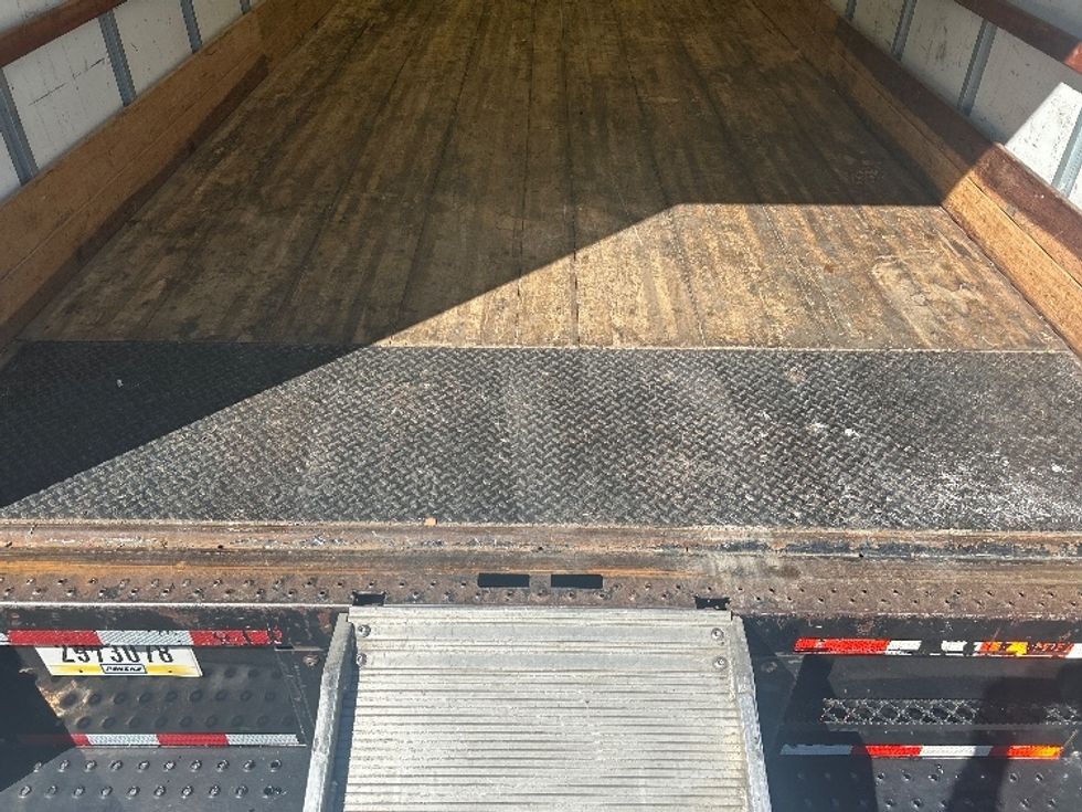 Medium Duty Box Truck-Light and Medium Duty Trucks-International-2021-MV607-Fredonia-NY-185,938\n\t\tmiles-$ 45,250 - Image 10