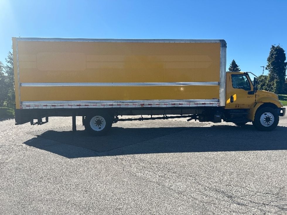 Medium Duty Box Truck-Light and Medium Duty Trucks-International-2021-MV607-Fredonia-NY-185,938\n\t\tmiles-$ 45,250 - Image 15