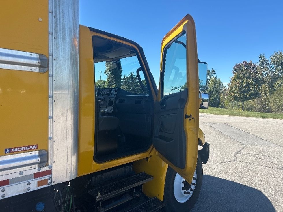 Medium Duty Box Truck-Light and Medium Duty Trucks-International-2021-MV607-Fredonia-NY-185,938\n\t\tmiles-$ 45,250 - Image 20