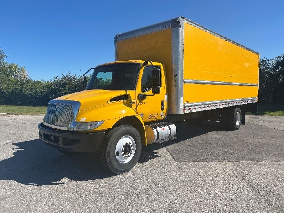 Medium Duty Box Truck-Light and Medium Duty Trucks-International-2021-MV607-Fredonia-NY-185,938\n\t\tmiles-$ 45,250 - Image 3