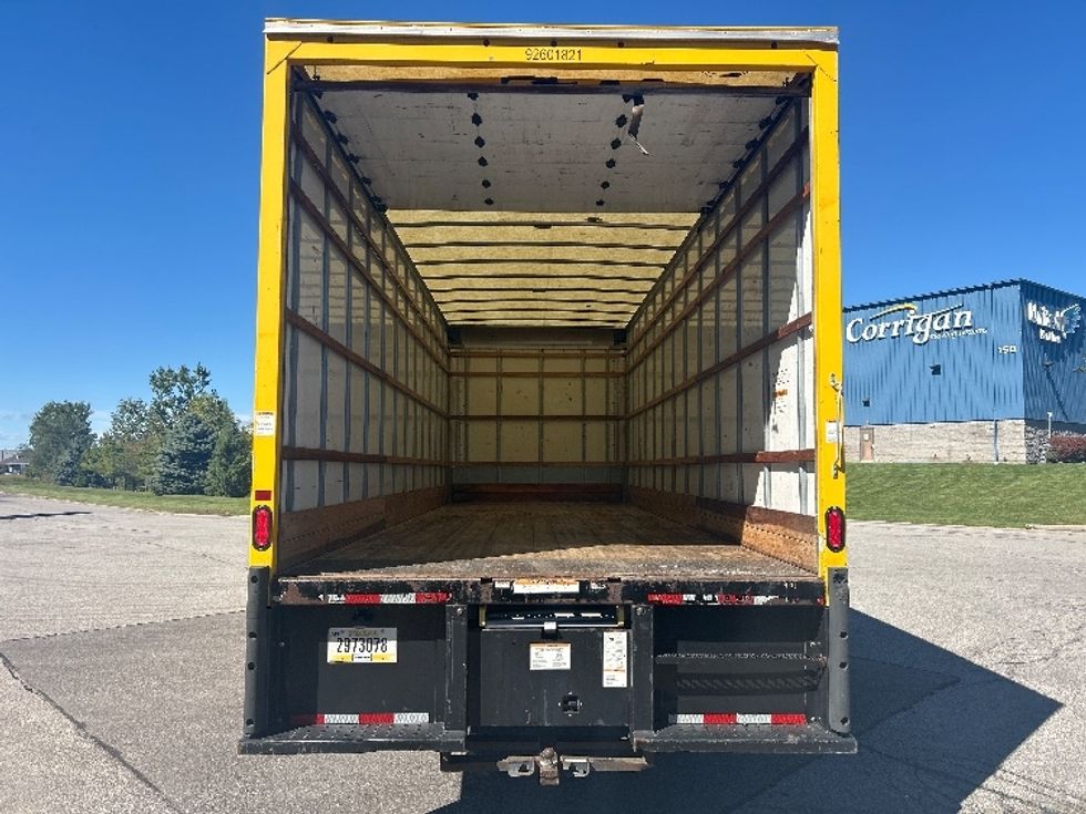 Medium Duty Box Truck-Light and Medium Duty Trucks-International-2021-MV607-Fredonia-NY-185,938\n\t\tmiles-$ 45,250 - Image 8