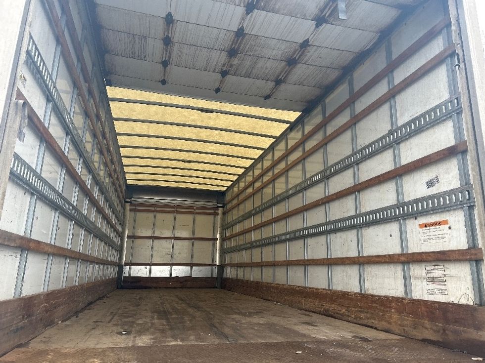 Medium Duty Box Truck-Light and Medium Duty Trucks-International-2021-MV607-Fredonia-NY-205,323\n\t\tmiles-$ 44,500 - Image 12