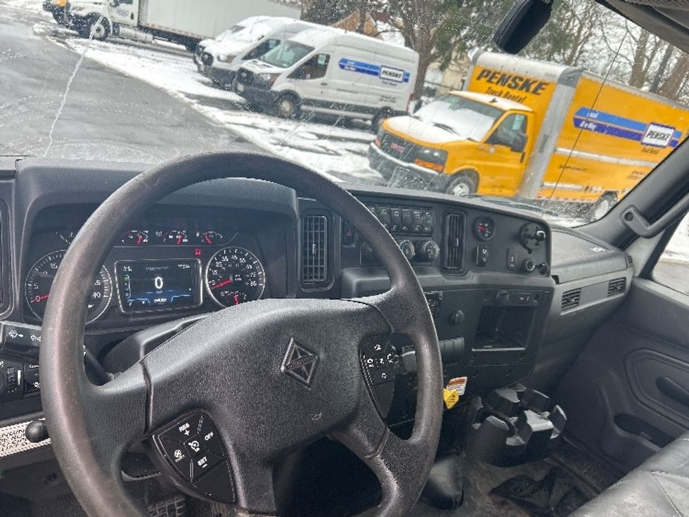 Medium Duty Box Truck-Light and Medium Duty Trucks-International-2021-MV607-Fredonia-NY-205,323\n\t\tmiles-$ 44,500 - Image 17