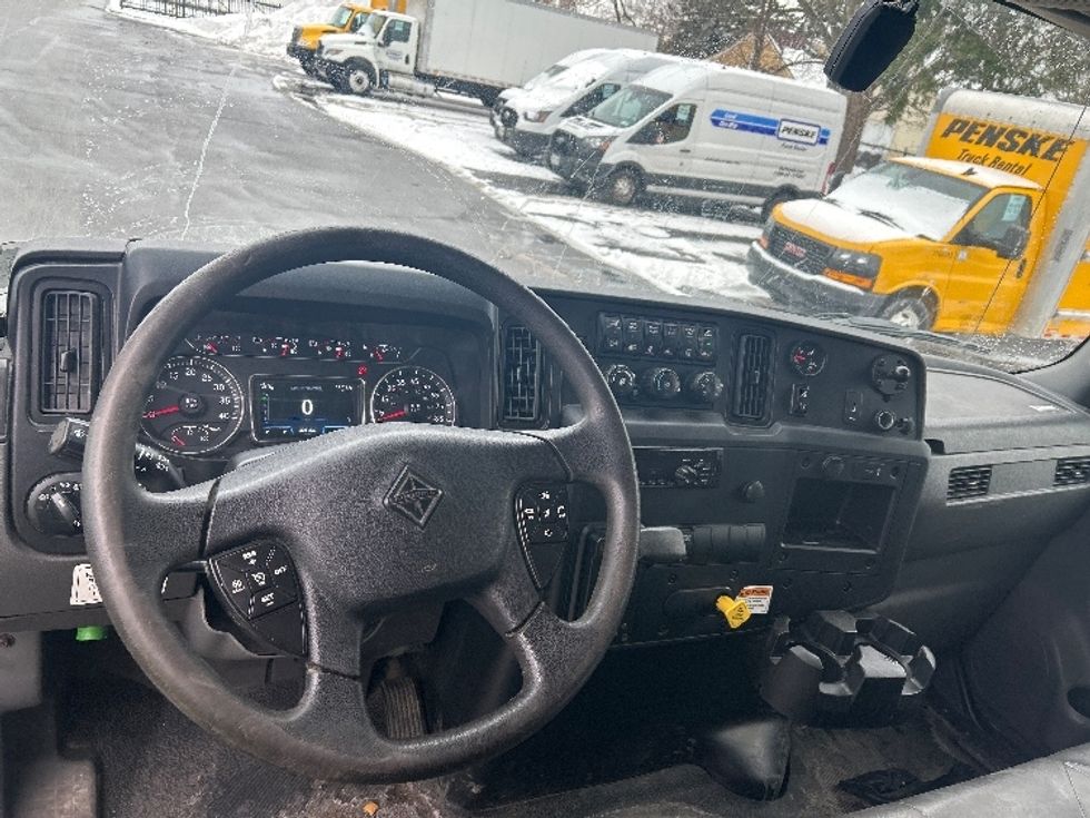 Medium Duty Box Truck-Light and Medium Duty Trucks-International-2021-MV607-Fredonia-NY-205,323\n\t\tmiles-$ 44,500 - Image 18