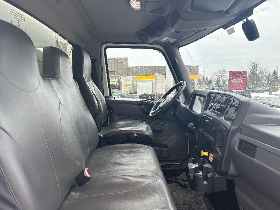 Medium Duty Box Truck-Light and Medium Duty Trucks-International-2021-MV607-Fredonia-NY-205,323\n\t\tmiles-$ 44,500 - Image 22